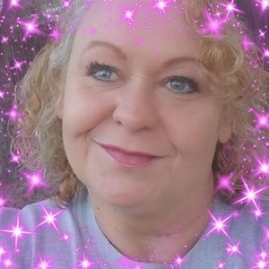 Meet your Posher, Janet